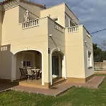 En Con 3 Dobles Y Piscina A 150 Metros De La Playa Les Deveses 公寓
