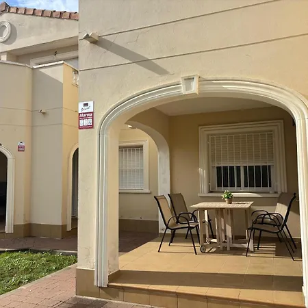 En Con 3 Dobles Y Piscina A 150 Metros De La Playa Les Deveses *