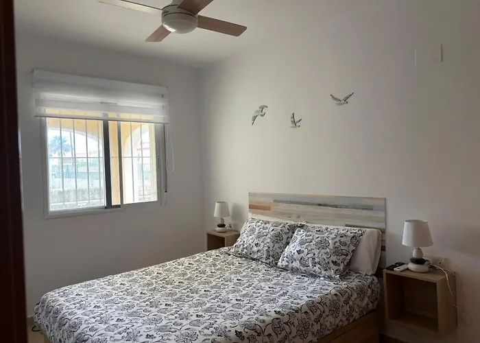 En Con 3 Dobles Y Piscina A 150 Metros De La Playa Les Deveses Denia