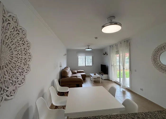 En Con 3 Dobles Y Piscina A 150 Metros De La Playa Les Deveses *